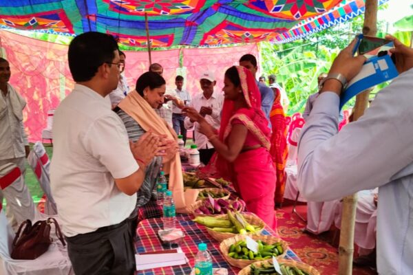 Ms. Shubha Thakur, Joint Secretary, DA&FW, Ministry of Agriculture and Farmers Welfare, Government of India visited on 18th Sept 2023 to Minapur Kisan Producer Company Limited, Muzaffarpur district, Bihar.