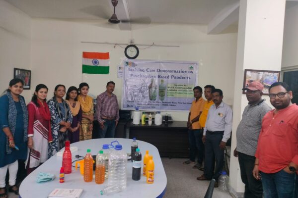 Basix Krishi organised a training cum demonstration on “Panchagabya based Products”  in collaboration with Gramin Product Marketing (GPM) on 09-09-24.